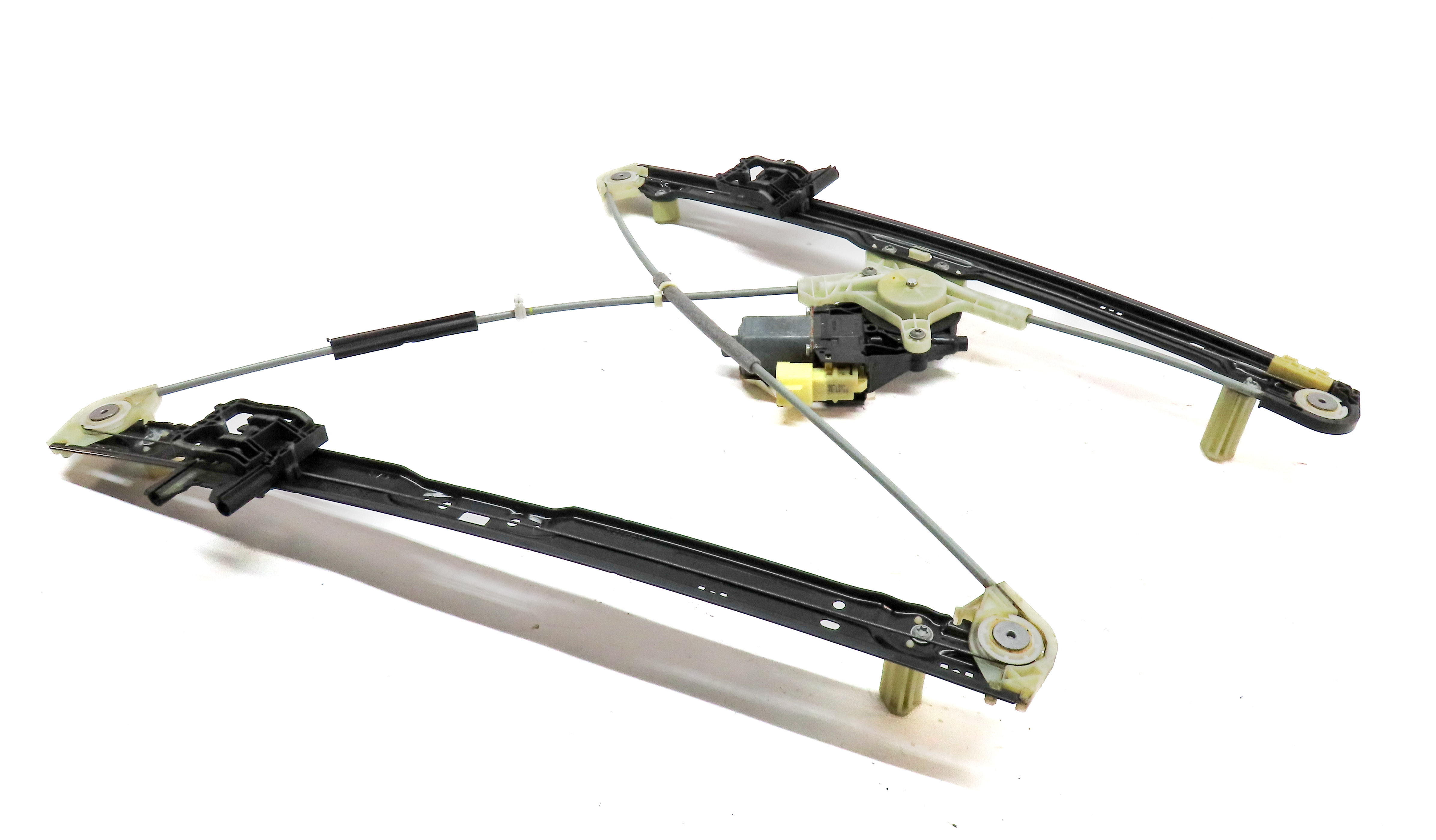 14-20 RANGE ROVER SPORT (L494) FRONT RIGHT PASSENGER WINDOW REGULATOR w/ MOTOR — exact item pictured